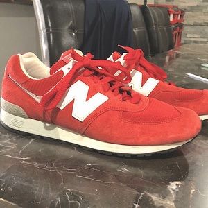 NEW BALANCE shoes size 11